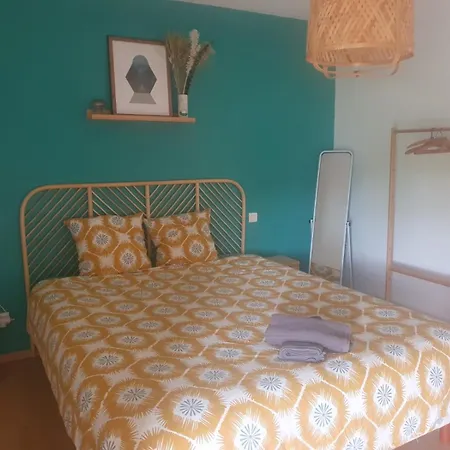 Vakantiehuis Dans Maison En Pierre A La Campagne